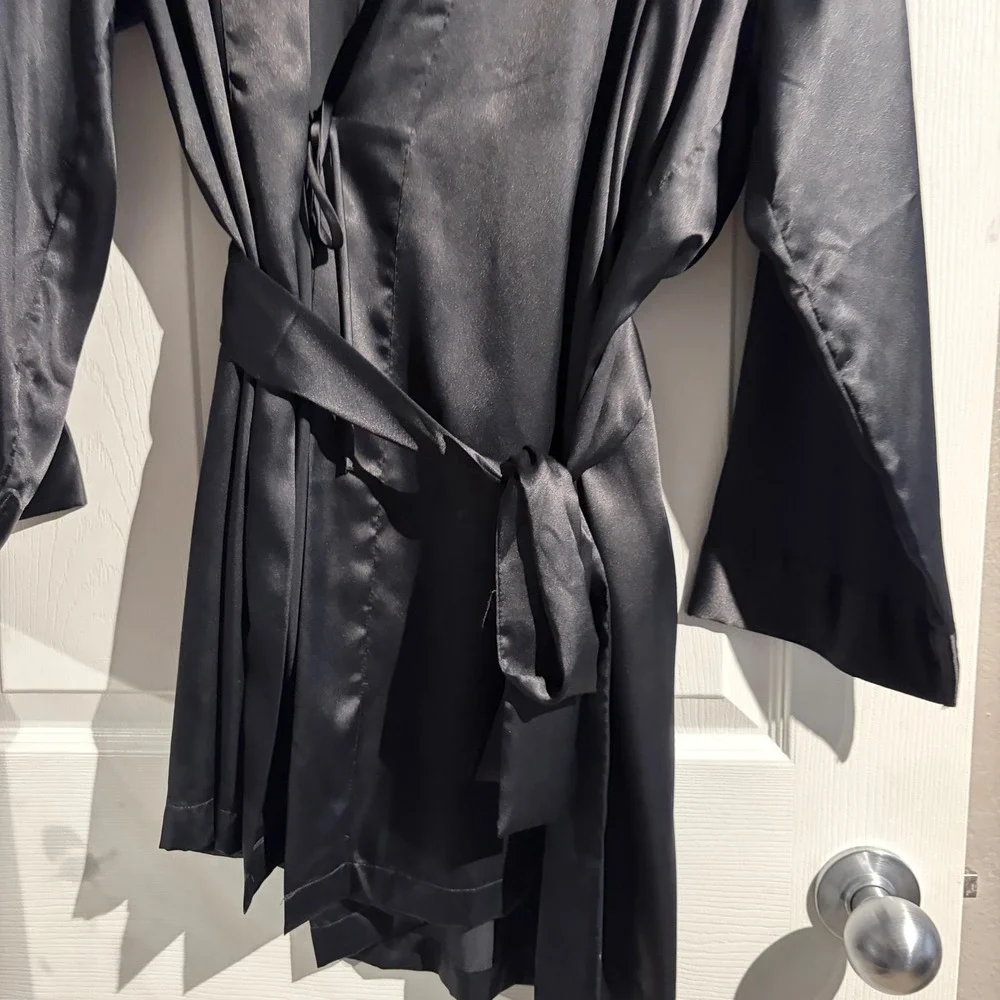 Victorias Secret Black Satin Robe Kimono Short Wrap Tie Waist OS
